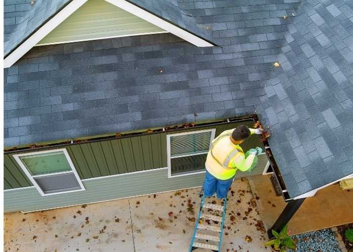 Gutter-Cleaning.jpg